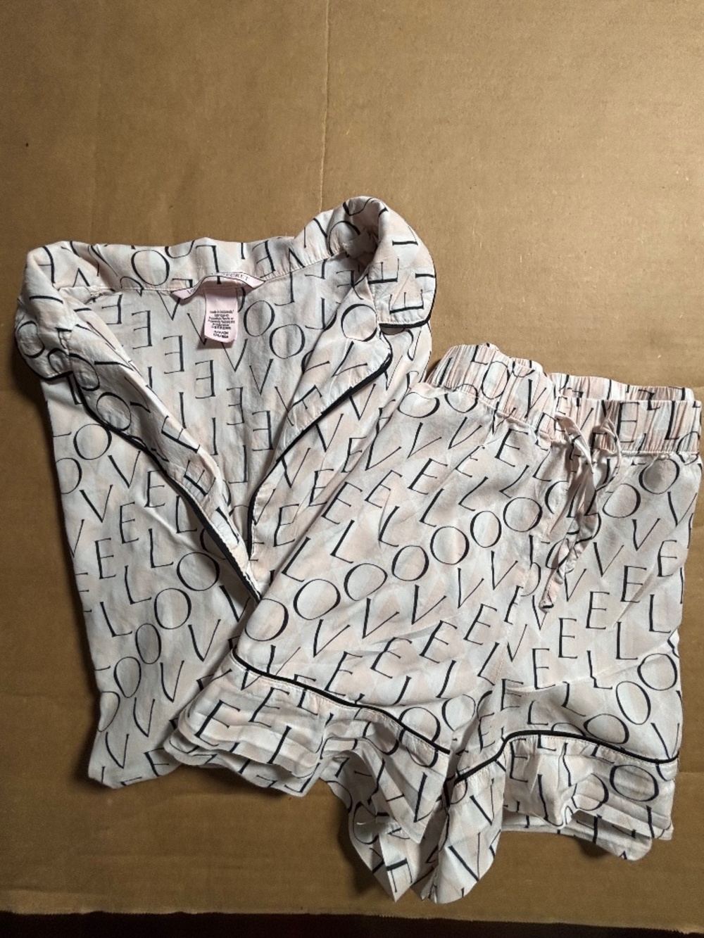 Victoriaโs Secret Satin Pajama Short Set Pink LOVE Script Size Small